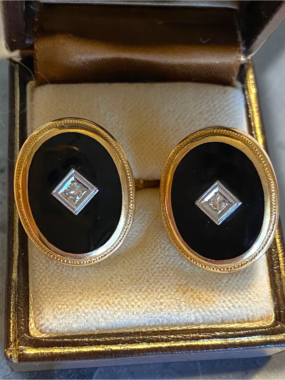 Vintage Estate Big and Bold 10k 14k Yellow Gold ONYX and DIAMOND Oval Cufflinks!